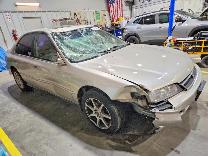 Photo 4 from auction – 1996 HONDA ACCORD with VIN 1HGCD565XTA135813