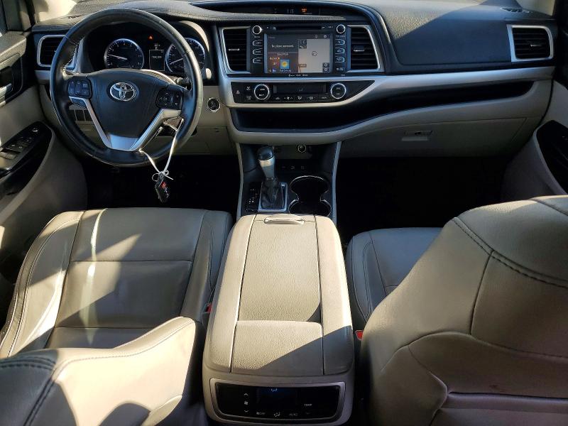 Foto 8 de la subasta – 2016 TOYOTA HIGHLANDER con VIN 5TDJKRFH7GS351592