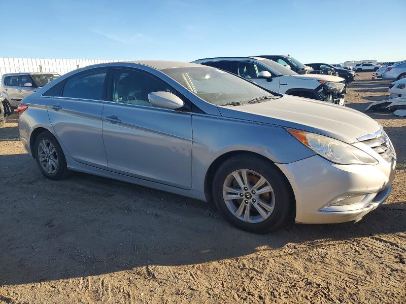 Photo 4 from auction – 2013 HYUNDAI SONATA with VIN 5NPEB4AC1DH807412