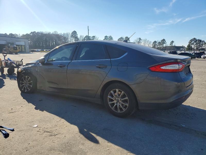 Photo 2 from auction – 2016 FORD FUSION with VIN 3FA6P0G71GR129860