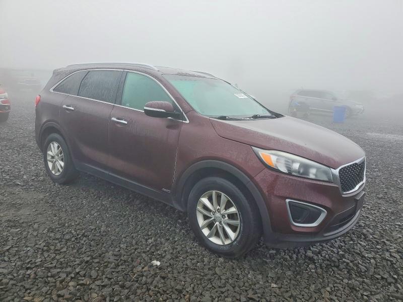 Photo 4 from auction – 2017 KIA SORENTO LX with VIN 5XYPGDA32HG279354