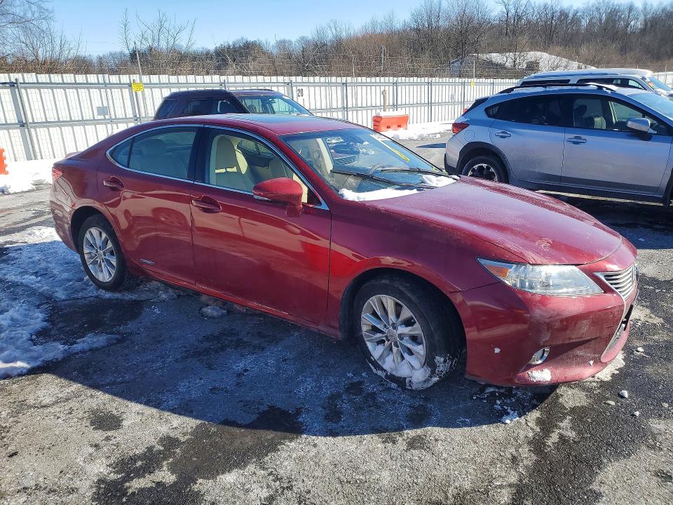 Photo 4 from auction – 2015 LEXUS ES 300H with VIN JTHBW1GGXF2081651