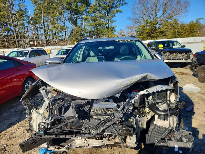 Photo 5 from auction – 2013 TOYOTA RAV4 LIMIT with VIN 2T3DFREV5DW124095