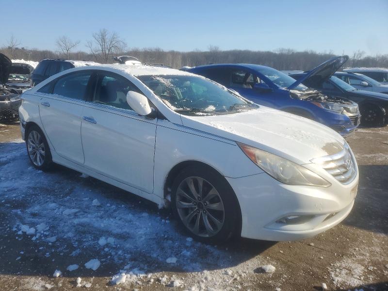 Фото 4 с аукциона – 2011 HYUNDAI SONATA SE с VIN 5NPEC4AC8BH074642