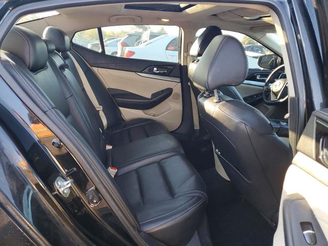 Photo 10 from auction – 2017 NISSAN MAXIMA with VIN 1N4AA6AP6HC383927