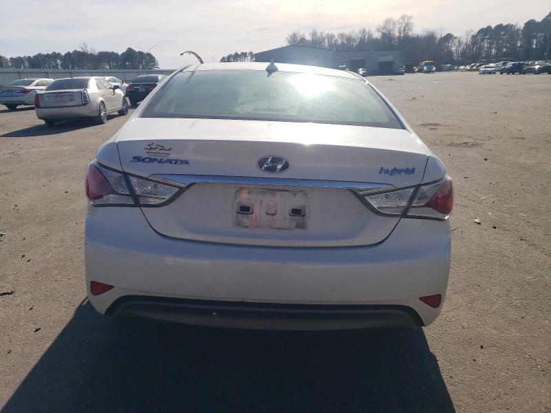 Photo 6 from auction – 2013 HYUNDAI SONATA with VIN KMHEC4A40DA099128