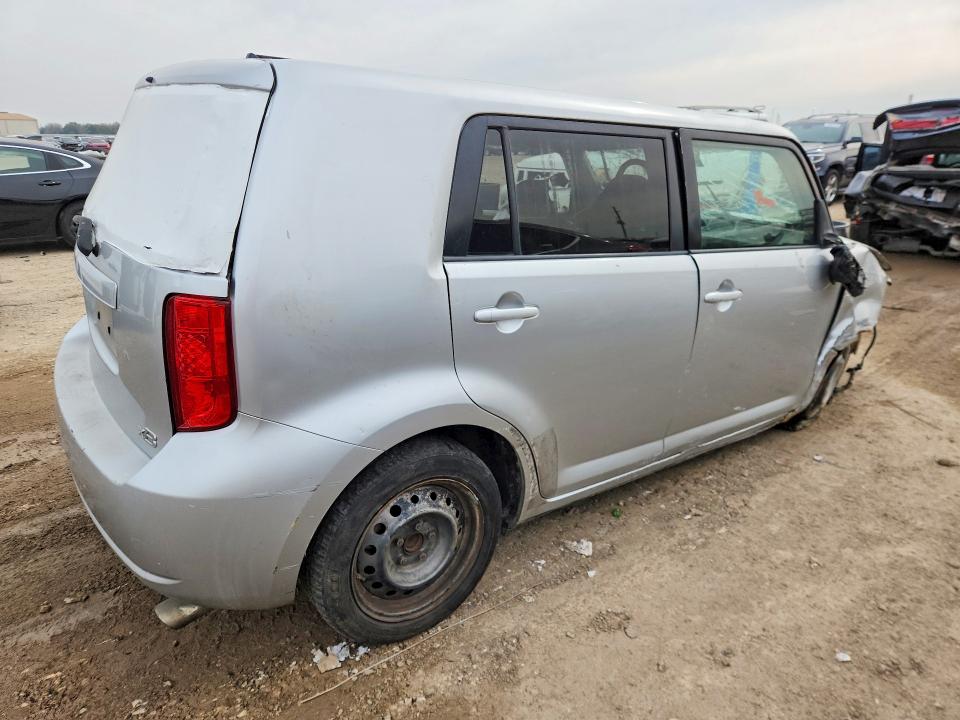 Photo 3 from auction – 2008 TOYOTA SCION with VIN JTLKE50EX81048375
