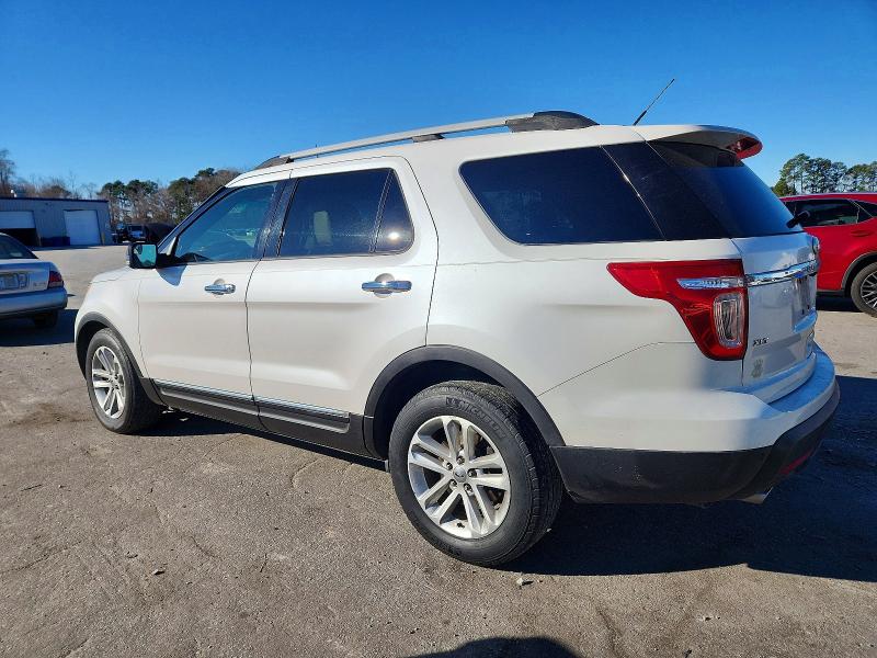 Photo 2 from auction – 2011 FORD EXPLORER with VIN 1FMHK7D8XBGA82413