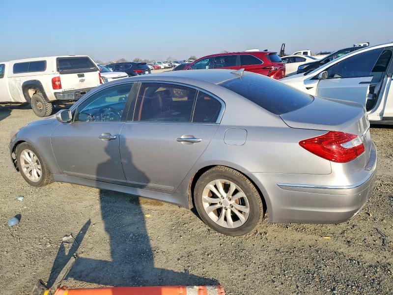 Photo 2 from auction – 2012 HYUNDAI GENESIS 3. with VIN KMHGC4DD7CU154160