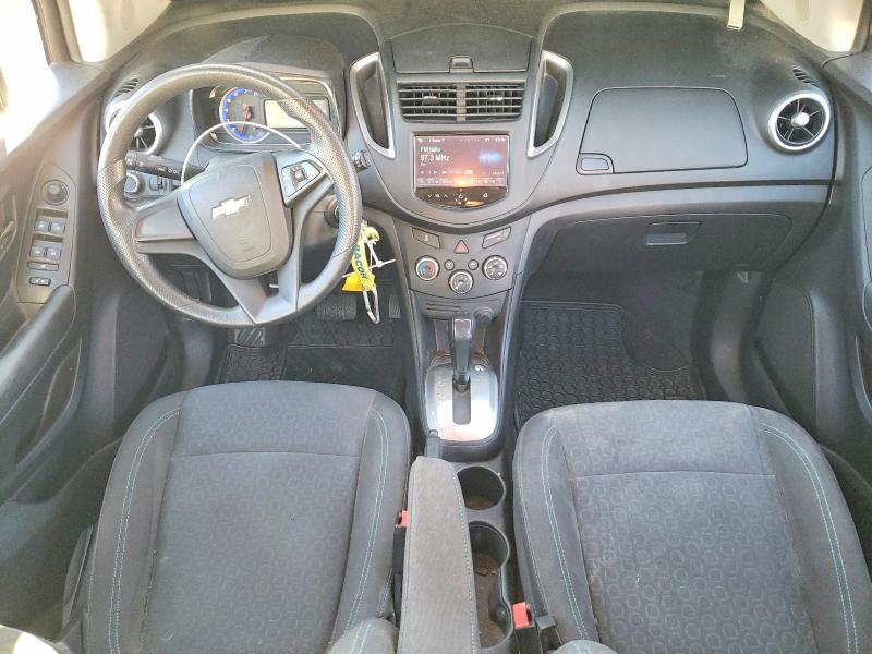 Photo 8 from auction – 2015 CHEVROLET TRAX LS with VIN KL7CJKSB3FB195767