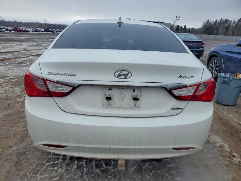 Photo 6 from auction – 2011 HYUNDAI SONATA SE with VIN 5NPEC4AC0BH262071