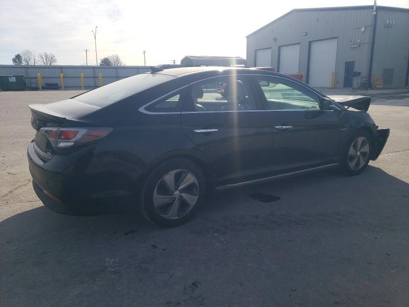 Photo 3 from auction – 2016 HYUNDAI SONATA HYB with VIN KMHE34L16GA020018