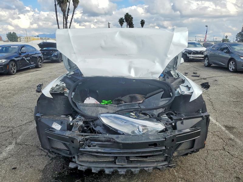 Photo 5 from auction – 2016 TESLA MODEL S with VIN 5YJSA1E28GF134921