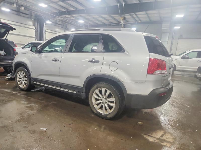 Photo 2 from auction – 2011 KIA SORENTO with VIN 5XYKT4A22BG183339