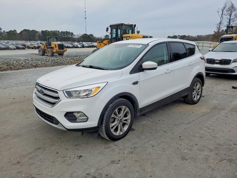 FORD ESCAPE SE 2017 with VIN 1FMCU0GD5HUA98839 - Photo from auction
