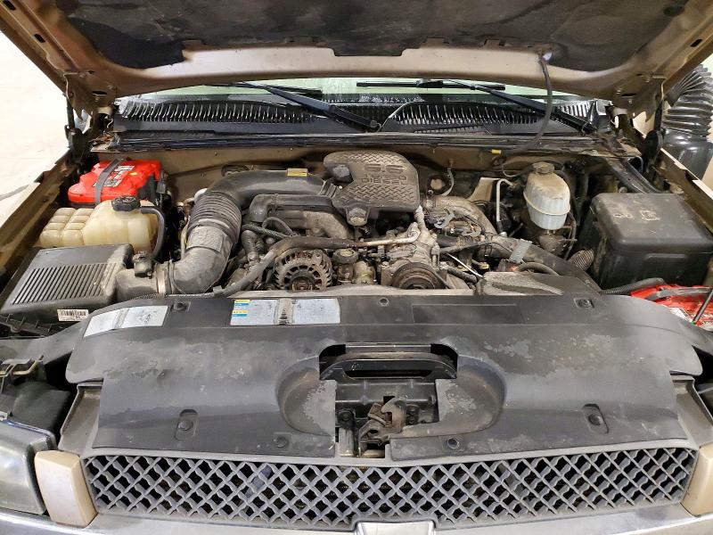 Photo 11 from auction – 2004 CHEVROLET SILVERADO with VIN 1GCHK23204F261718