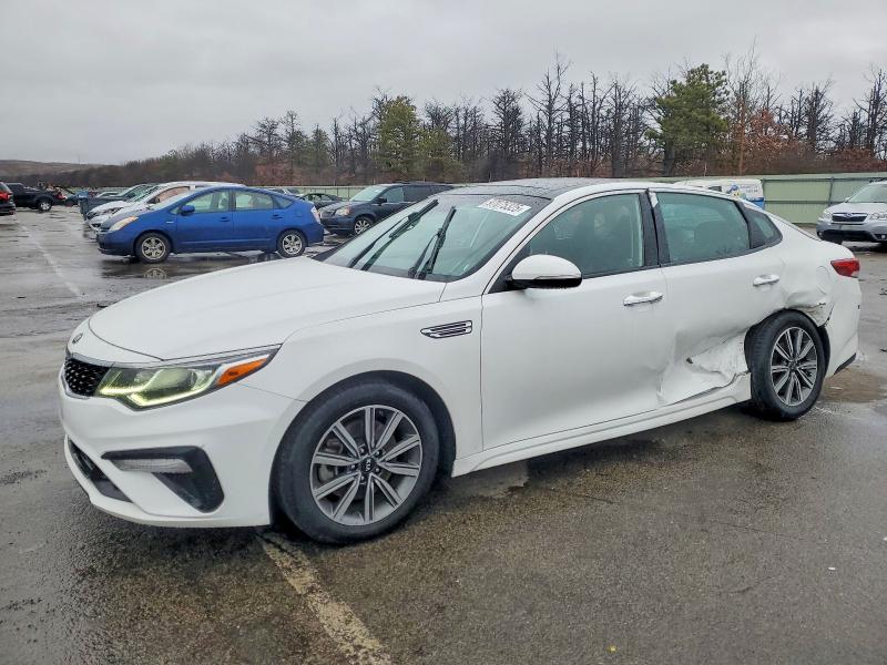 KIA OPTIMA 2019 with VIN 5XXGU4L17KG344585 - Photo from auction