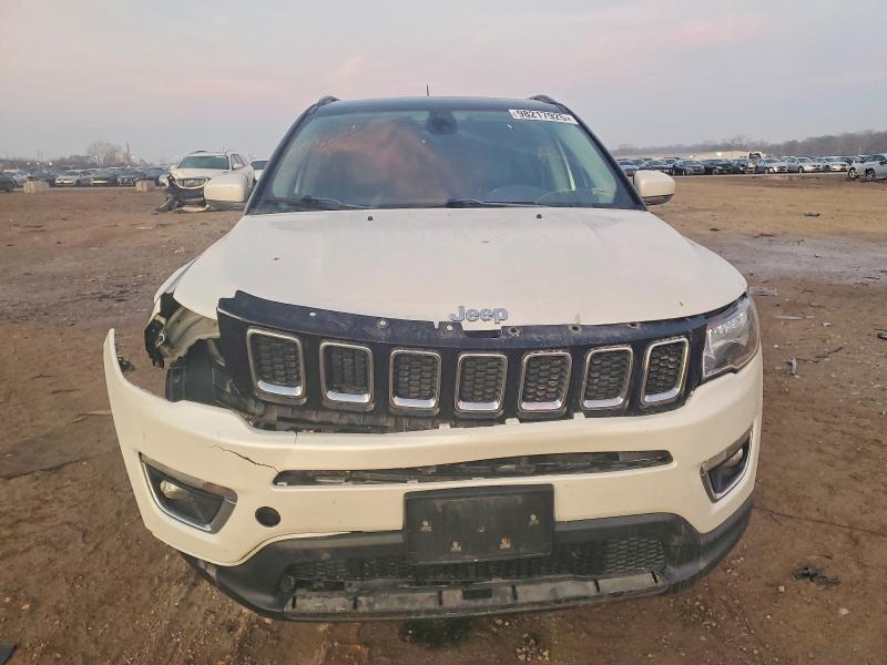 Photo 5 from auction – 2017 JEEP COMPASS LI with VIN 3C4NJDCB5HT665613