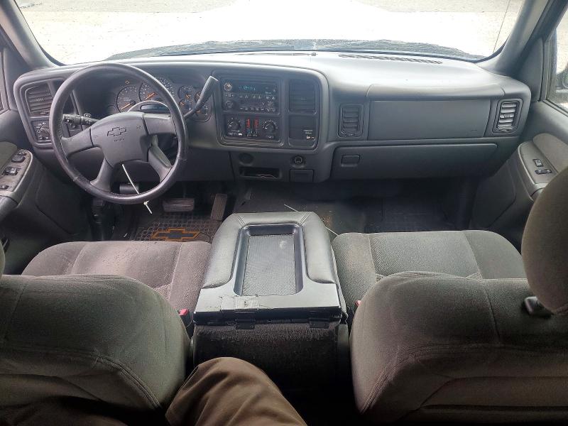 Photo 8 from auction – 2003 CHEVROLET SILVERADO with VIN 2GCEC19T531351706