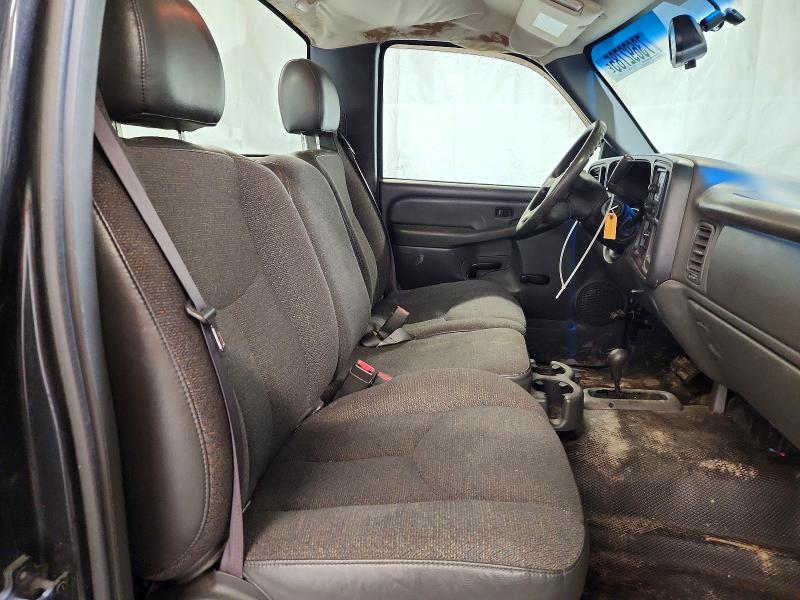 Photo 10 from auction – 2004 CHEVROLET SILVERADO with VIN 1GCEK14X34Z178077