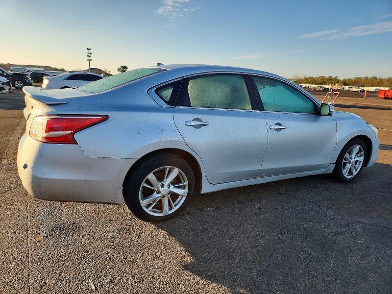 Photo 3 from auction – 2013 NISSAN ALTIMA with VIN 1N4AL3AP7DN564610