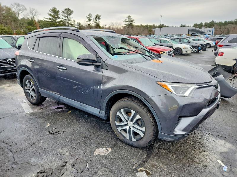 Photo 4 from auction – 2017 TOYOTA RAV4 LE with VIN JTMBFREV8HJ111885