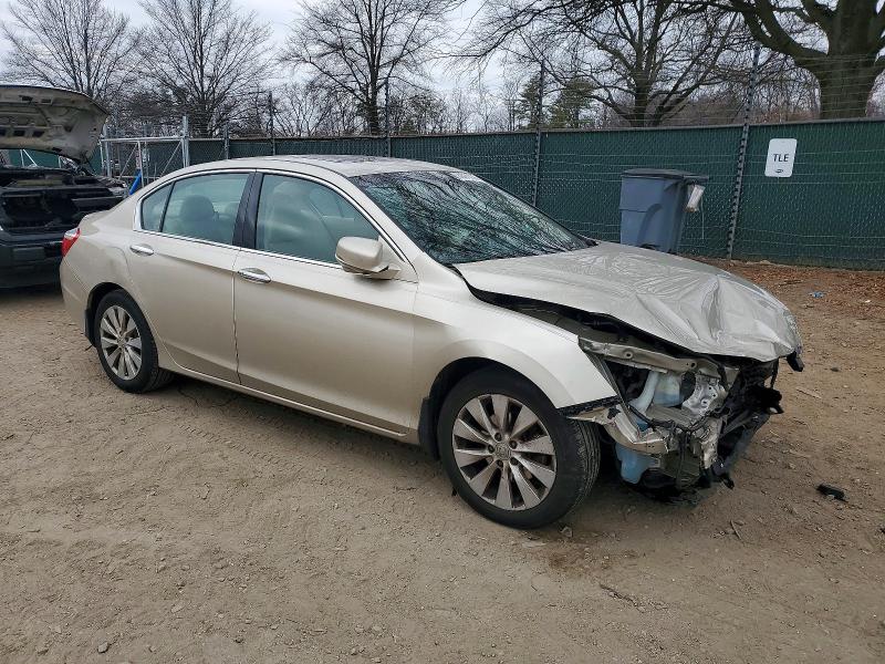 Photo 4 from auction – 2014 HONDA ACCORD EXL with VIN 1HGCR3F80EA014081