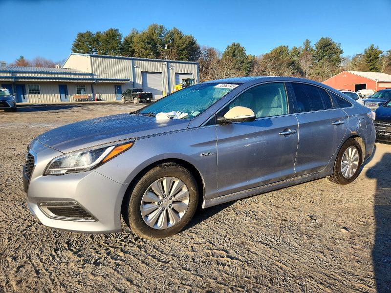 HYUNDAI SONATA HYB 2016 with VIN KMHE24L17GA016076 - Photo from auction