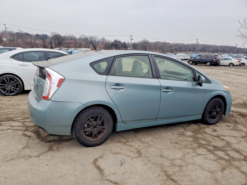 Photo 3 from auction – 2013 TOYOTA PRIUS with VIN JTDKN3DU1D1725129