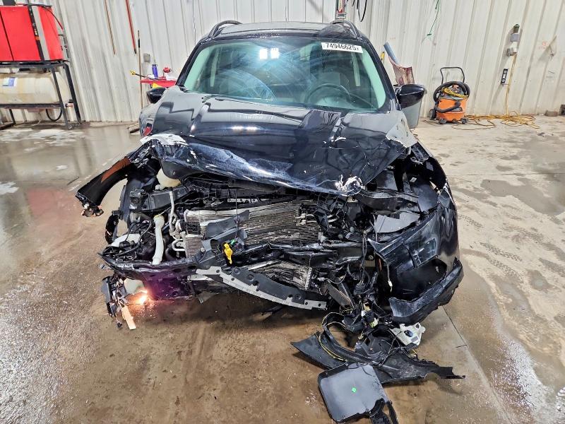 Photo 5 from auction – 2017 FORD ESCAPE SE with VIN 1FMCU9GD5HUD52182