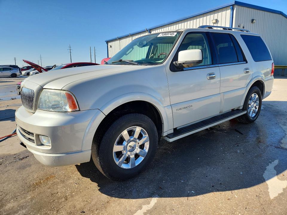 LINCOLN NAVIGATOR 2006 with VIN 5LMFU275X6LJ28290 - Photo from auction