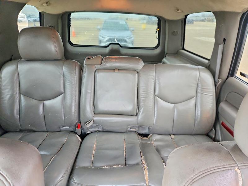 Photo 10 from auction – 2004 CHEVROLET TAHOE C150 with VIN 1GNEC13Z54J232176