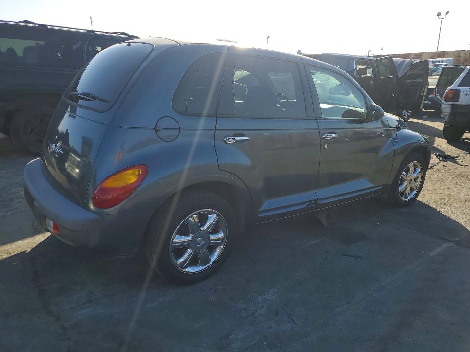 Photo 3 from auction – 2002 CHRYSLER PT CRUISER with VIN 3C8FY68B72T322912