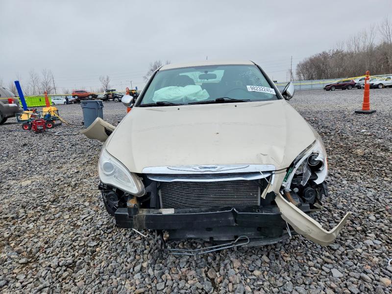 Photo 5 from auction – 2014 CHRYSLER 200 TOURIN with VIN 1C3CCBBGXEN115326