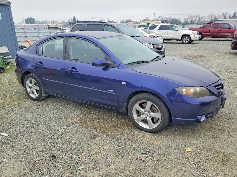 Photo 4 from auction – 2005 MAZDA 3 with VIN JM1BK323X51293225