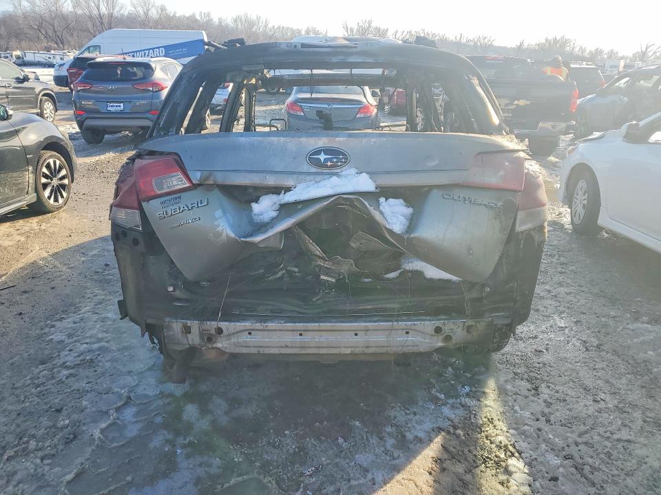 Photo 6 from auction – 2011 SUBARU OUTBACK with VIN 4S4BRCHC4B3346807