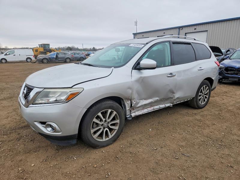 NISSAN PATHFINDER 2015 with VIN 5N1AR2MN3FC654666 - Photo from auction