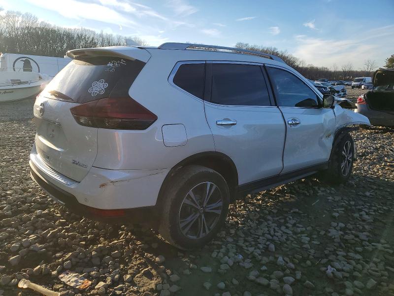Photo 3 from auction – 2019 NISSAN ROGUE S with VIN 5N1AT2MV8KC828145