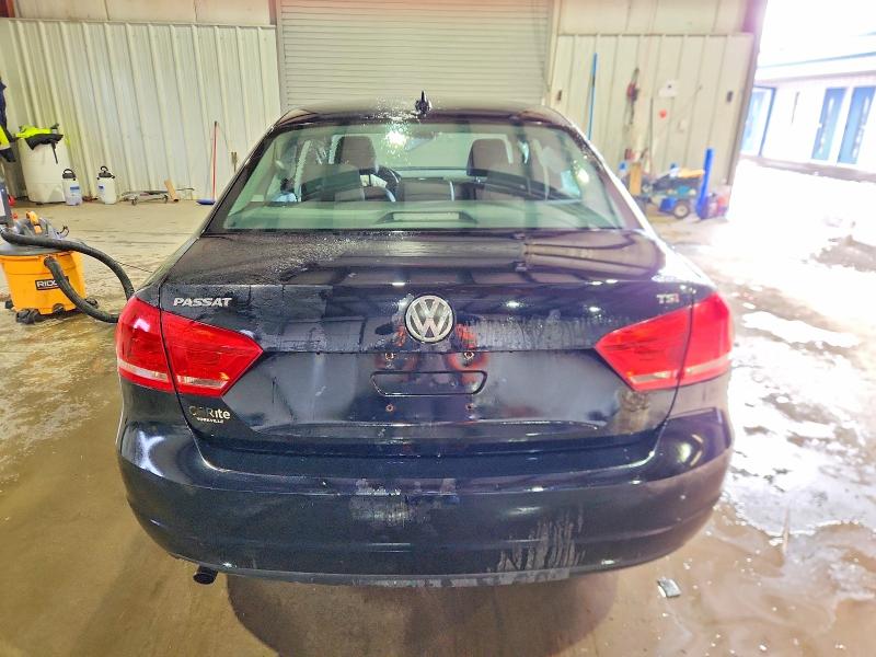 Photo 6 from auction – 2015 VOLKSWAGEN PASSAT S with VIN 1VWAT7A32FC120884