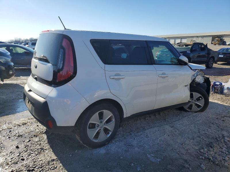 Photo 3 from auction – 2016 KIA SOUL with VIN KNDJN2A26G7377550