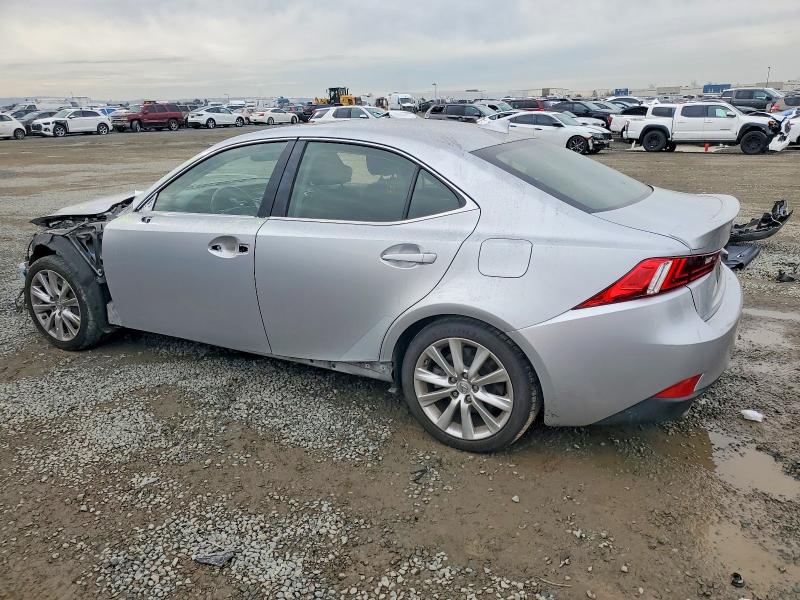 Photo 2 from auction – 2016 LEXUS IS 200T with VIN JTHBA1D29G5010481