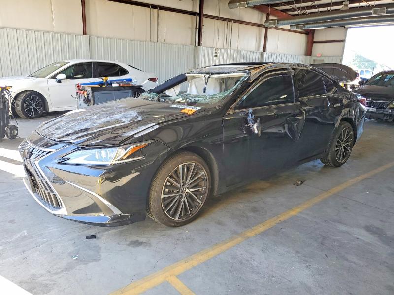 LEXUS ES 2025 with VIN 58ADA1C17SU075657 - Photo from auction