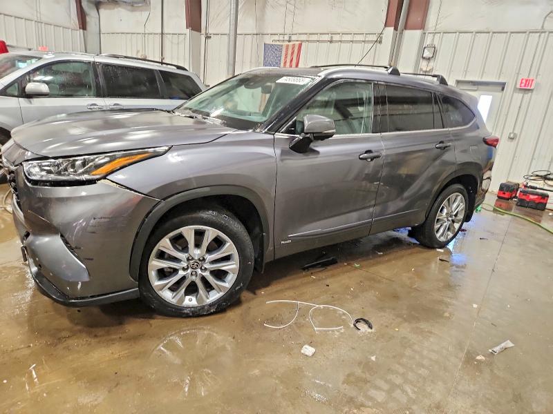 TOYOTA HIGHLANDER 2023 with VIN 5TDXBRCH6PS129396 - Photo from auction