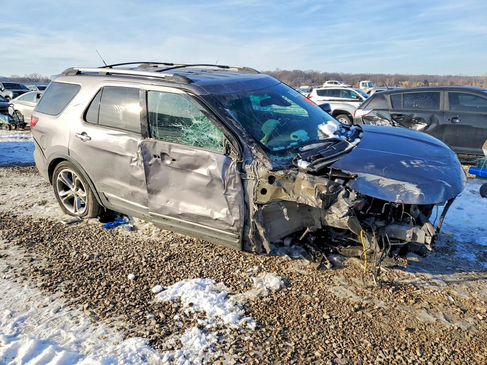 Photo 4 from auction – 2014 FORD EXPLORER with VIN 1FM5K8F8XEGA08113