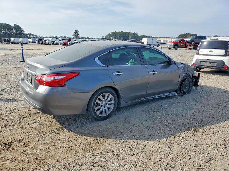 Photo 3 from auction – 2017 NISSAN ALTIMA with VIN 1N4AL3AP9HN319801