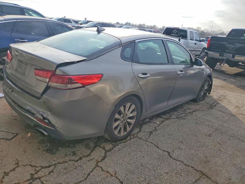 Photo 3 from auction – 2016 KIA OPTIMA LX with VIN 5XXGT4L35GG015167