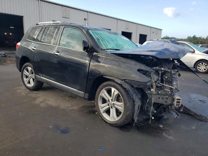 Photo 4 from auction – 2013 TOYOTA HIGHLANDER with VIN 5TDYK3EH2DS110452