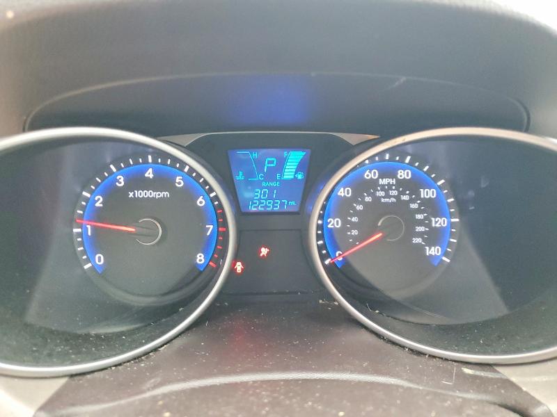 Photo 9 from auction – 2015 HYUNDAI TUCSON with VIN KM8JU3AG0FU993275