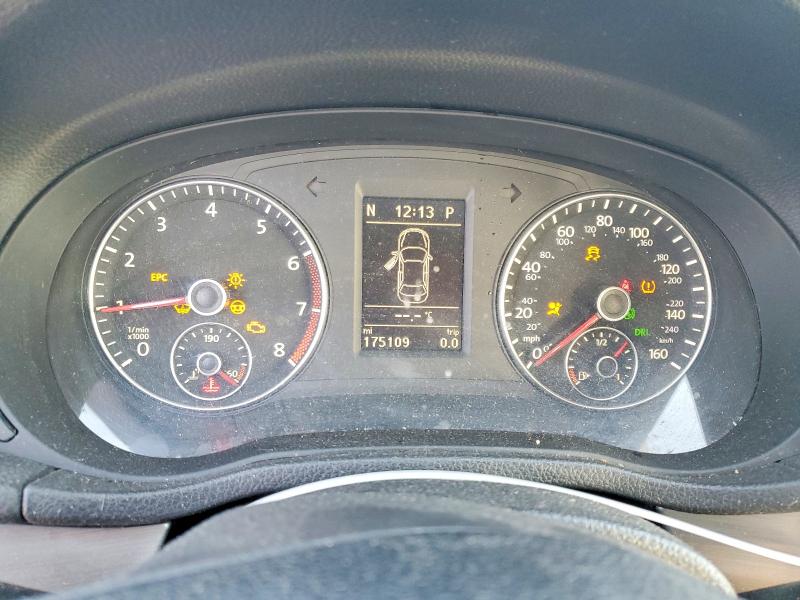 Photo 9 from auction – 2014 VOLKSWAGEN PASSAT SE with VIN 1VWBT7A33EC050573