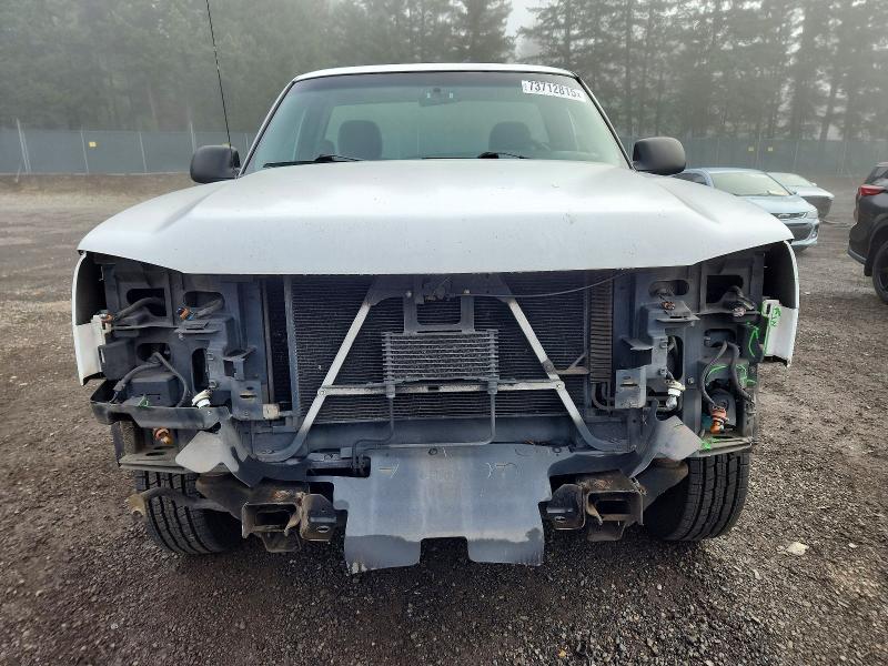 Photo 5 from auction – 2006 CHEVROLET SILVERADO with VIN 1GCHC24U96E229663